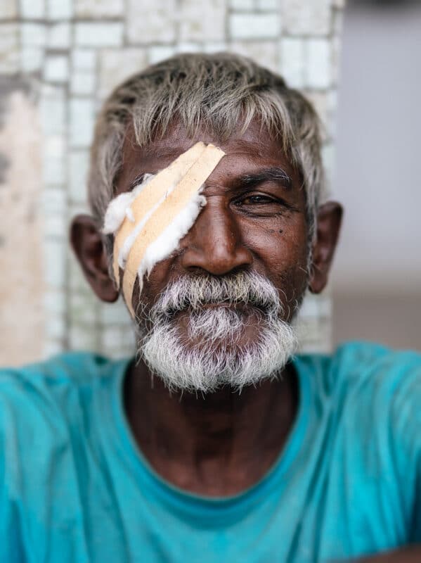 portrait homme sri lanka avec un objectif portrait photo de 50mm